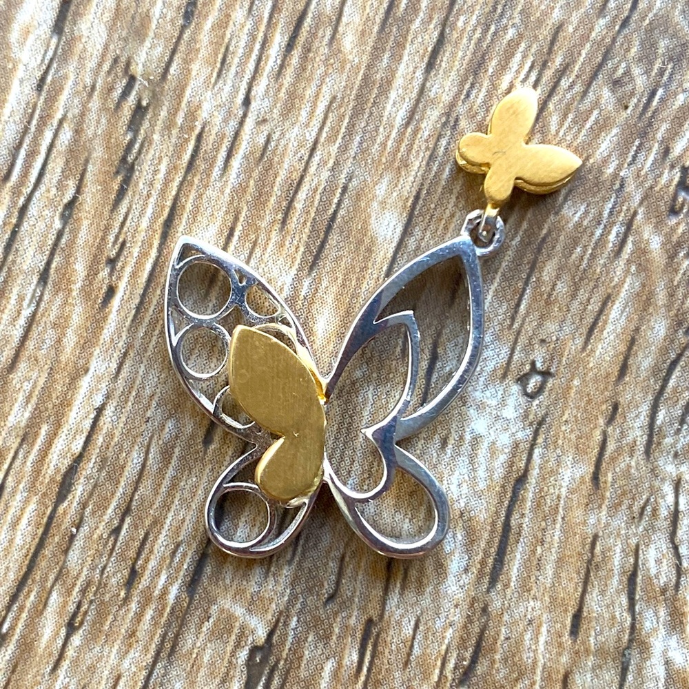 18K Gold Butterfly Pendant